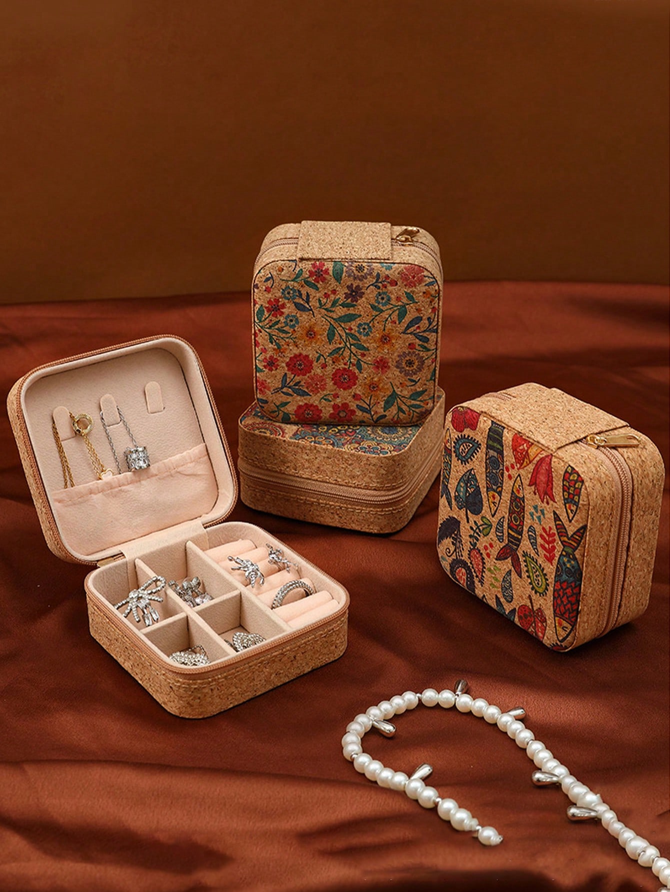 Travel Accessories Box - Quadratischer Vintage-Schmuckkoffer mit Bohemian-Muster, reisefreundlich, unterteilte